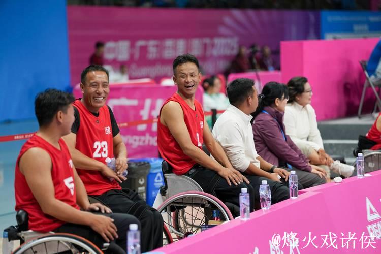 轮椅篮球男子组金牌战：广东一团力克北京勇夺桂冠